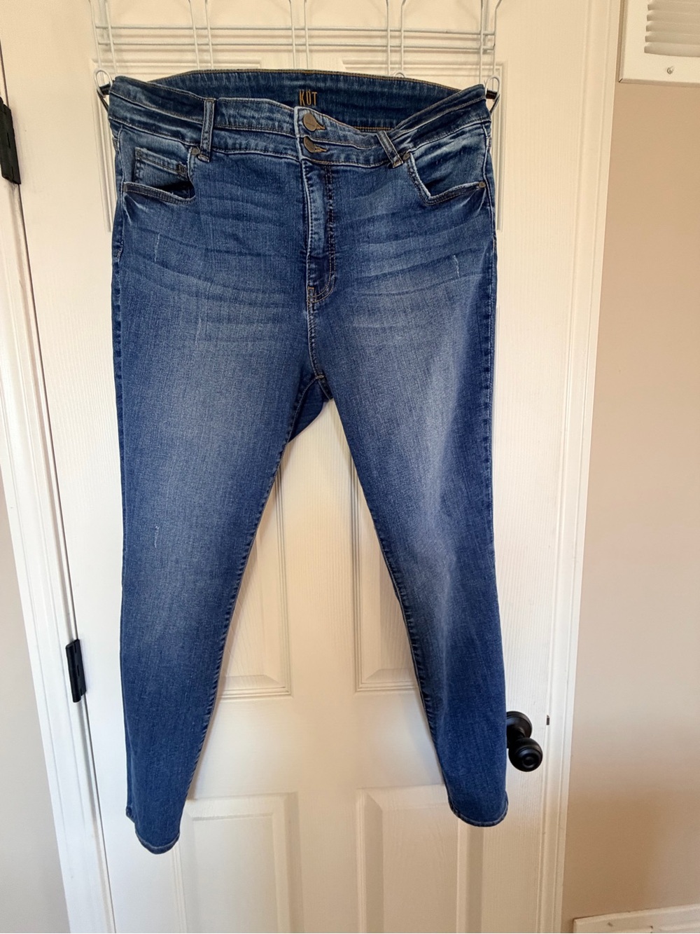 Kut from the Kloth Dark Blue Skinny Jeans